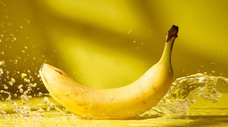 BHG should you wash bananas B 07bf7680feee44739c0e78807384f009